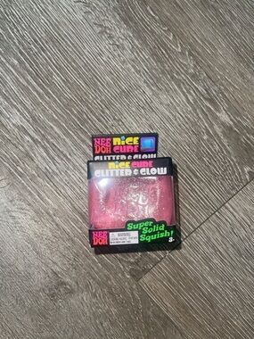 Needoh Nice Cube Glitter & Glow Pink Squish Toys square sensory fidget